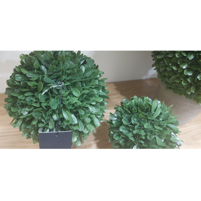 Boxwood Ball in Pot Green 36cm Set of 2