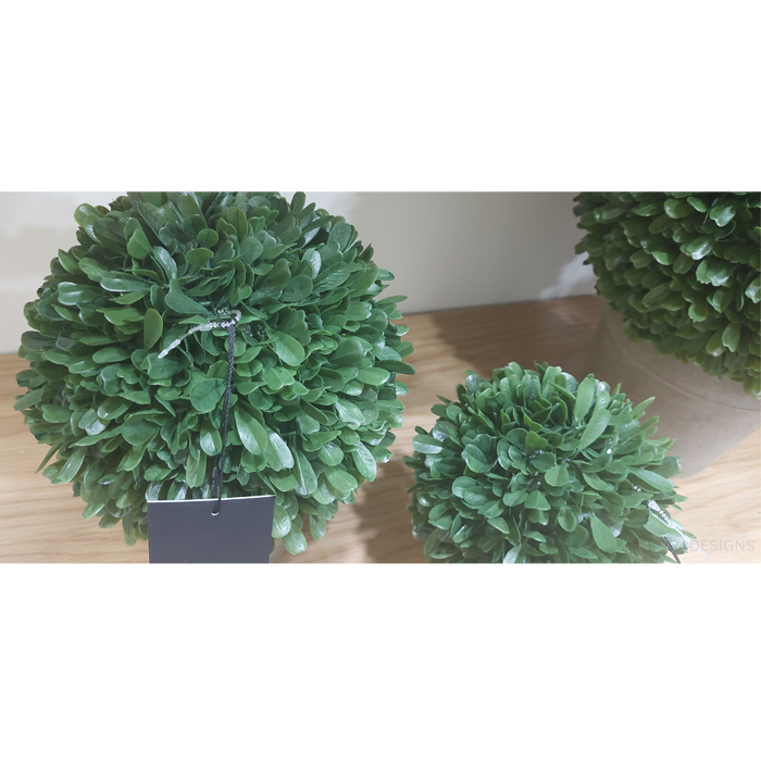 Boxwood Ball in Pot Green 43cm Set of 2