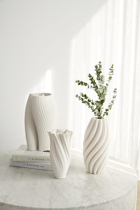 Stella White Vase 29cm