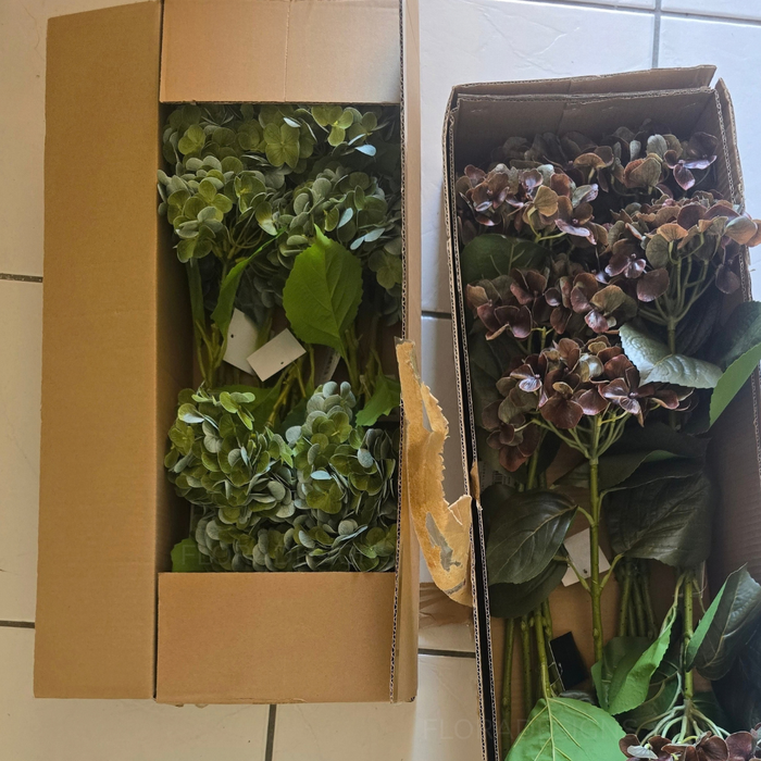 Hydrangea Moss Green 49cm Pack of 12 - For Clearance