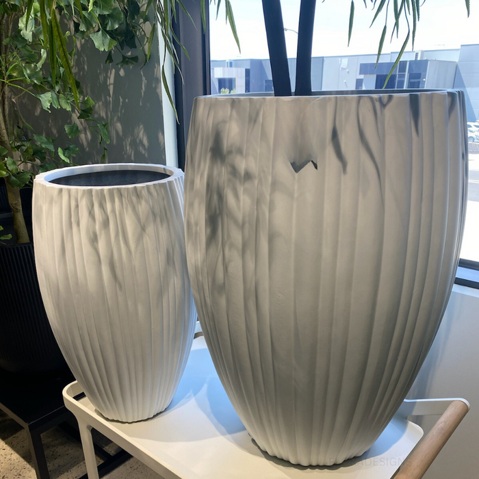 Neptuno Pot White Set of Two-  70cm