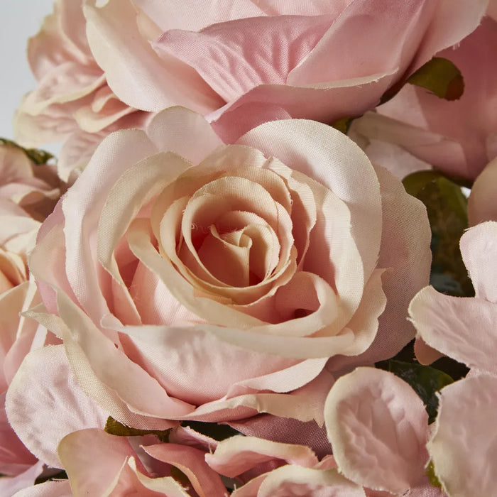 Light Pink Rose Bouquet – Pack of 32