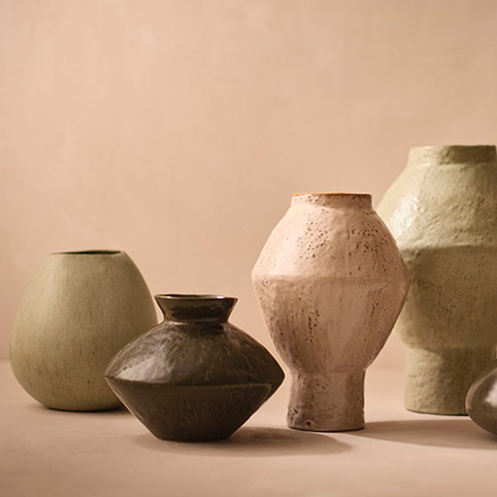 Natsuka Squat Vase 25cm Dark Olive - FLORA DESIGNS