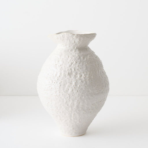 Elio Vase 27cm White - FLORA DESIGNS
