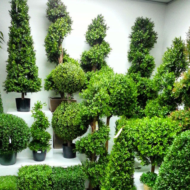 Faux Boxwood Ball, 18 Green Topiary Plant